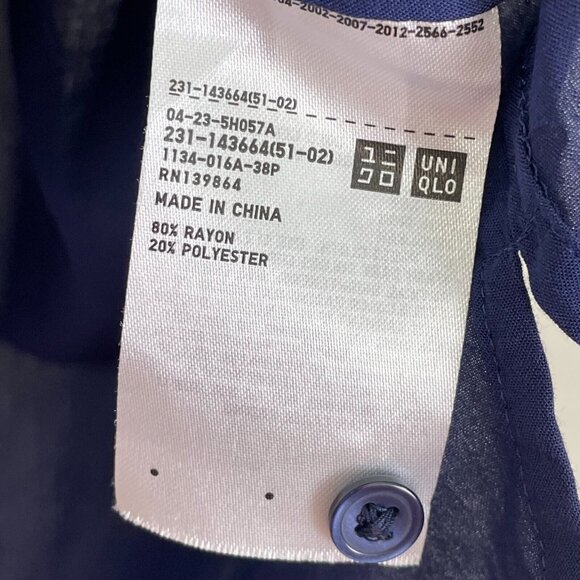 Uniqlo Womens Medium Blue Long Sleeve Blouse Stretch Round Neck Shirt Top - Picture 4 of 9